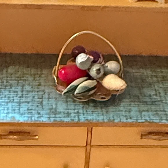 IDEAL Petite Prince Dollhouse Kitchen Cabinet Yellow and Gold - Picture 10 of 10